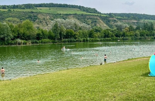 Erlabrunn Appartement | Wunderschöne, Hochwertige Ferienwohnung in Erlabrunn für bis zu 4 Personen