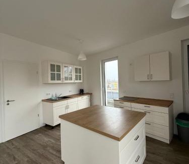 Taucha Appartement | Wunderschöne Maisonette Ferienwohnung in Leipzig Taucha 2 u 3 OG Links