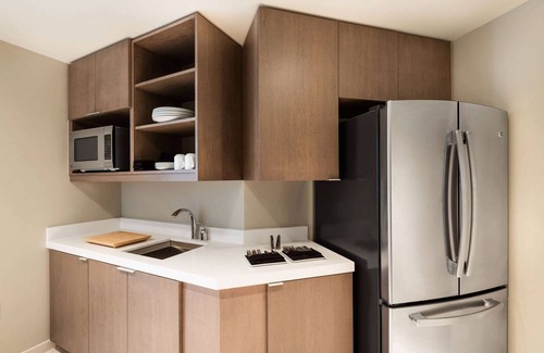 Jupiter Hôtel | Wyndham Grand Jupiter at Harbourside Place