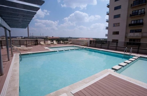 Downtown San Antonio Copropriété | Wyndham La Cascada Resort|4BR4/BA King Pres Suite