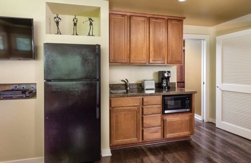 Paradise Valley Village Copropriété | Wyndham Orange Tree Resort |1BR/1BA King Bed Suite