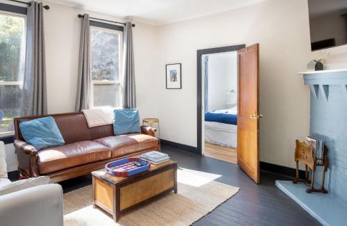 Carlton Maison | Wynkoop at Carlton: Taste of Europe, Walk to Wineries, Dog Friendly