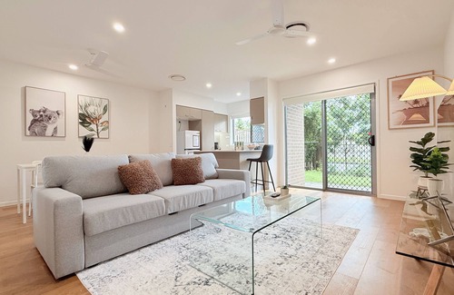 Wynnum West Maison | Wynnum West Oasis Retreat 5 Beds villa