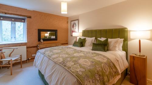 Malmesbury Maison | Wynyard Mill