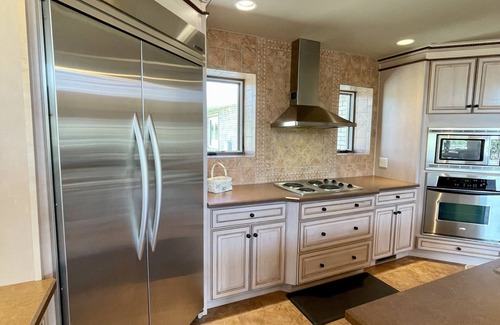 Casper Maison | Wyoming views - Spacious Home on beautiful gated grounds