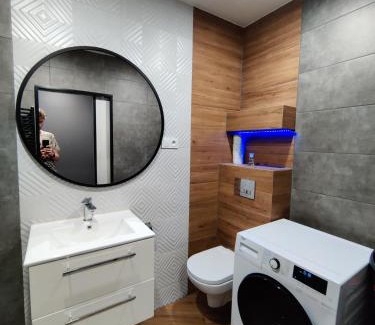 Kowary Appartement | WYPOSAŻONY APARTAMENT, 10 KM szlakiem na Śnieżkę, otoczony górami i spokojem