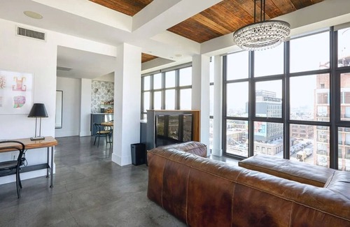 Williamsburg Hôtel | Brooklyn Style Loft Living in Trendy Area, Minutes from Williamsburg Bridge