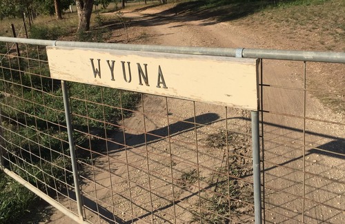 Lue Autre | 'WYUNA' Séjour à la ferme avec vue ......