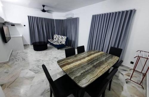 Baharu Appartement | XHQ Home Stay - BayView B-9-1