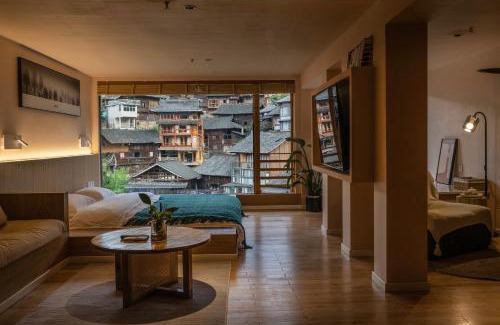 Qiandongnan Maison | Xijiang Qianhu Miao Village Mountain and B&B