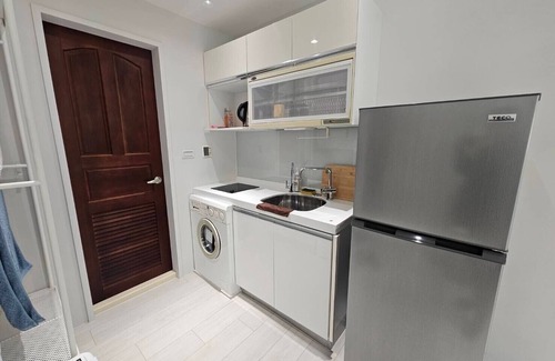Daan Appartement | Xinyi 53 - Stylish Modern Suite in the Heart of the City