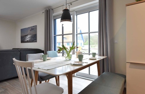 Bastorf Appartement | XL 8-room vacation home with fireplace (max. 11 people) - L7 Holiday home Strandhafer