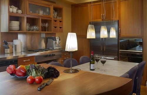 Blueberry Hill Cabine | Whistler Elegance - Designer's Luxury 4 Br Home - bain à remous avec des vues spectaculaires