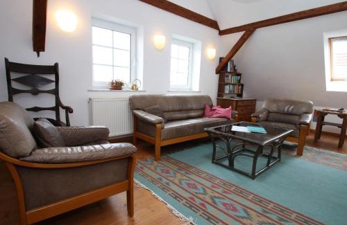 Warrenzin Maison | XXL Ferienhaus mit Sauna in Upost