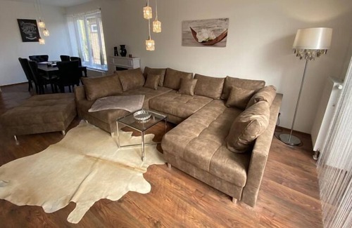Kropeliner-Tor-Vorstadt Maison | XXL holiday home in the Hanseatic city of Rostock