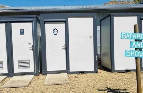 Rosedale Cabine | #Y1 Fossil Retreat Yurt- 2 Double beds- Pet friendly