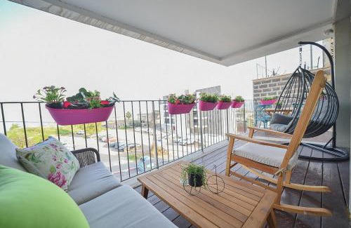 Tiberias Old City Appartement | YalaRent Migdalor Boutique Apartments with Sea Views Tiberias
