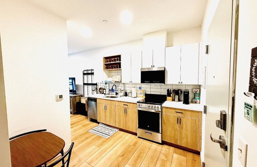 Dwight Appartement | Yale New Haven Stay—modern, fully furnished studio in the heart of downtown.