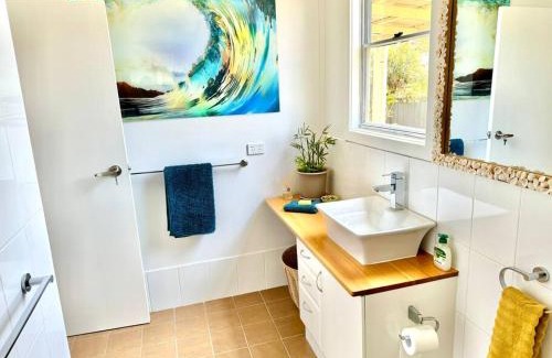 Yamba Maison | Yamba Fishing Cottage Haven Wifi boat parking
