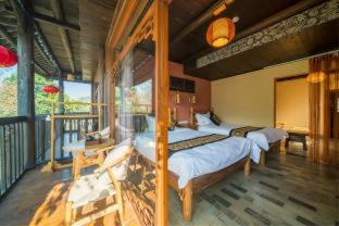 Yangshuo Maison | Yangshuo Tea Cozy-one way Free pick up from airport or TS 4 nights