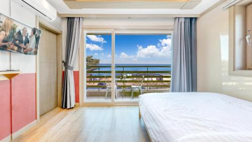Sokcho Maison | Yangyang Haettuneonchangmoon Pension