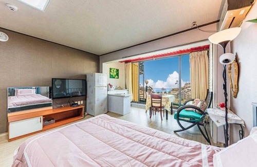 Sokcho Maison | Yangyang Silver Sea Pension