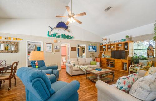 Chico Maison | Yard, Dock and Boat Slip Lake Bridgeport Cabin!