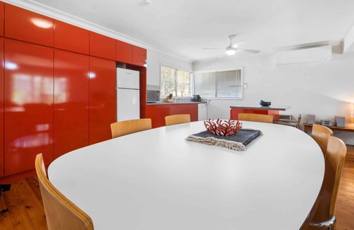 Mount View Cottage | Aquila - Not just a room with a view! - Amazing valley views, 4 bedrooms with a pool