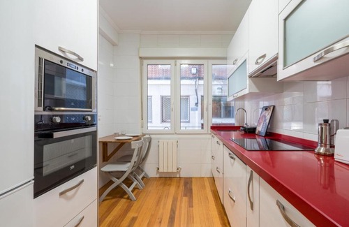 Deustuko San Pedro-Erribera Appartement | Ybarra apartment by People Rentals
