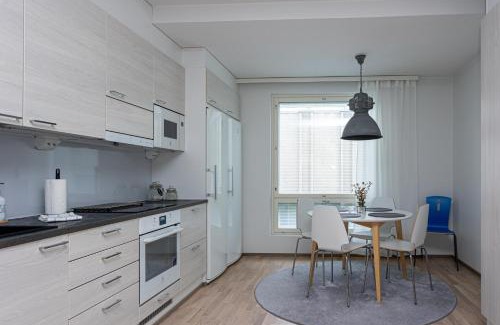 Downtown Kuopio Appartement | Ydinkeskustan uusi kahden makuuhuoneen huoneisto, sauna ja 2 wc