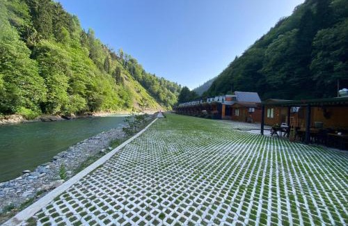 Ayder Chalet De Ski | Yeşilton Tatil Köyü & Bungalov