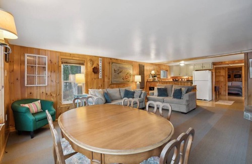 Windham Cabine | Year-round 3-bedroom WATERFRONT Windham cabin with WiFi