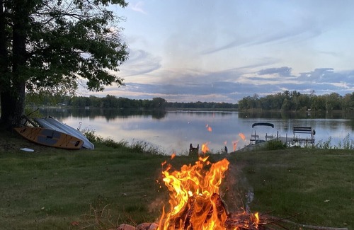 Ironton Cabine | Cabine privée, confortable sur Great Fishing Lake avec de belles vues