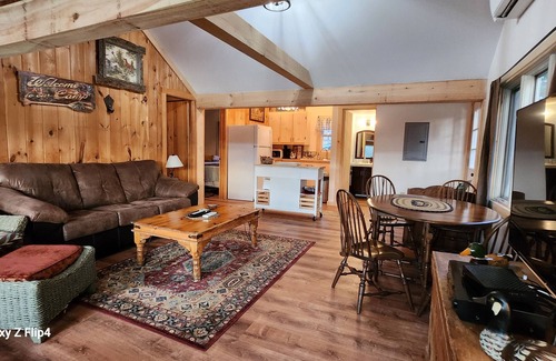Lyman Cabine | Year-Round Rustic Cabin on Maine's Crystal Clear Barker's Pond.