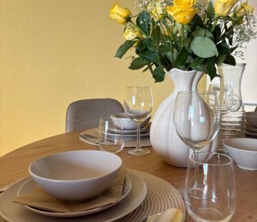 Makkum Appartement | Yellow Bliss Apartment Makkum Beach
