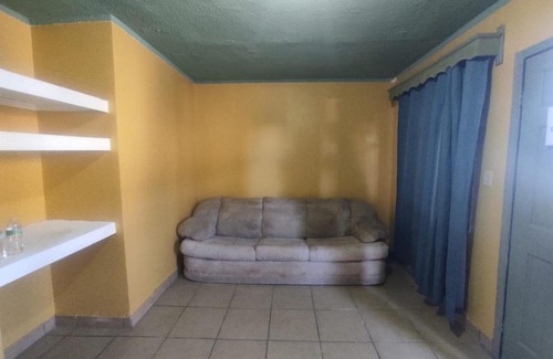 Segunda Seccion Appartement | Yellow condo