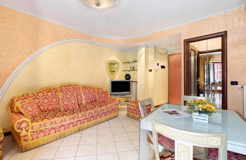 Omegna Appartement | Yellow House