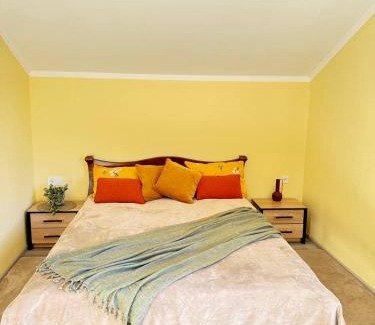 Podobovets Maison | Yellow House
