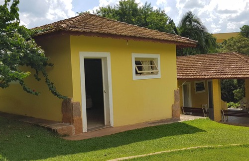Braganca Paulista Maison | Ferme au toit jaune à Bragança Paulista