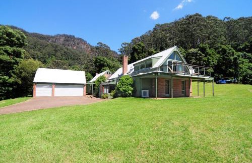 Upper Kangaroo Valley Maison | Yeola Lush location with river access