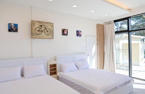 Eulwang-ri Maison | Yeongjongdo Masiran Bay Pension