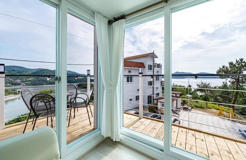 Yeosu Maison | Yeosu Sky Pension