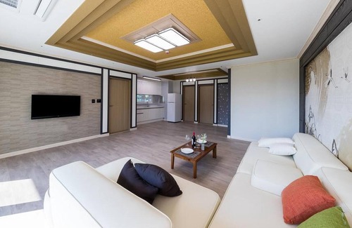 Yeosu Maison | Yeosu Sora Noeul Pension