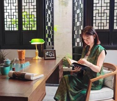 Zhouzhuang Lit Et Petit-Déjeuner | 漪兰周庄麦伦书院民宿