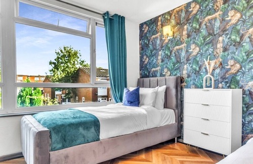 Bordesley Maison | YINMAE - Sleeps 10 BHAM City Centre | Work, Family & Groups