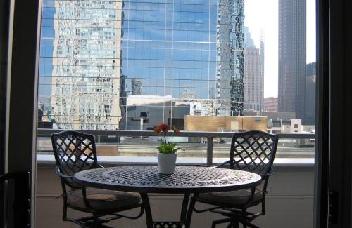 Downtown Toronto Hôtel | Yonge Suites Apart Hotel
