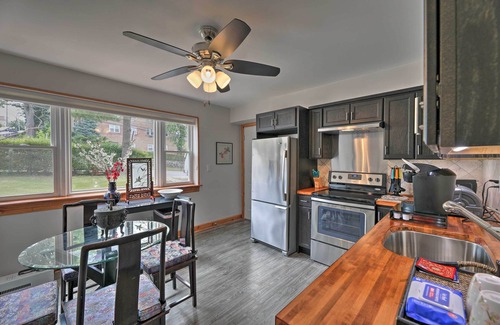 Getty Square Appartement | Yonkers Apt w/ Balcony: Walk to Train Station!