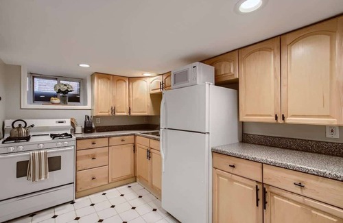Congress Park Appartement | York by Modern Midstay / 3 Blocks to Cheesman #NYB