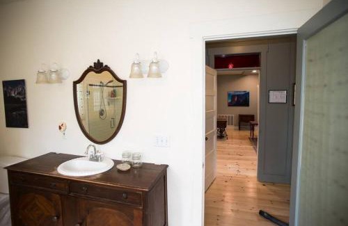 Mariposa Maison | Yosemite Firehouse Inn