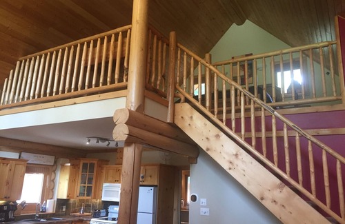 East Kootenay Cabine | Nouvelle liste! Belle cabane en rondins w / bain à remous!